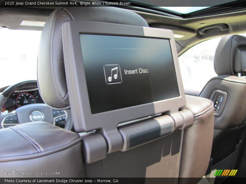 Entertainment System of 2015 Grand Cherokee Summit 4x4
