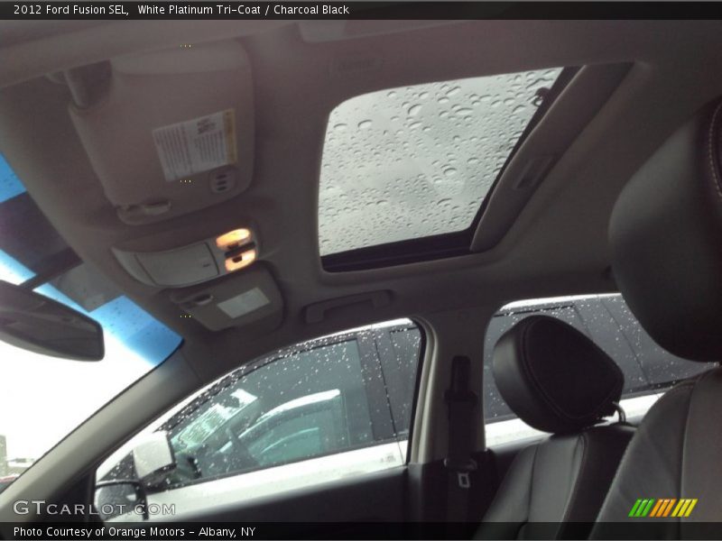 White Platinum Tri-Coat / Charcoal Black 2012 Ford Fusion SEL