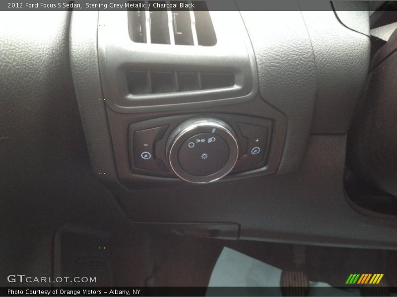 Sterling Grey Metallic / Charcoal Black 2012 Ford Focus S Sedan