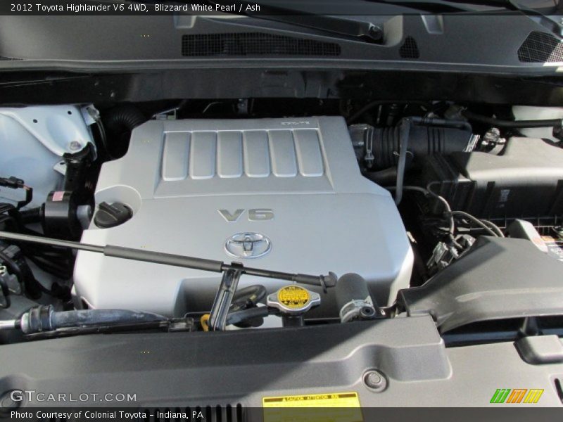 Blizzard White Pearl / Ash 2012 Toyota Highlander V6 4WD