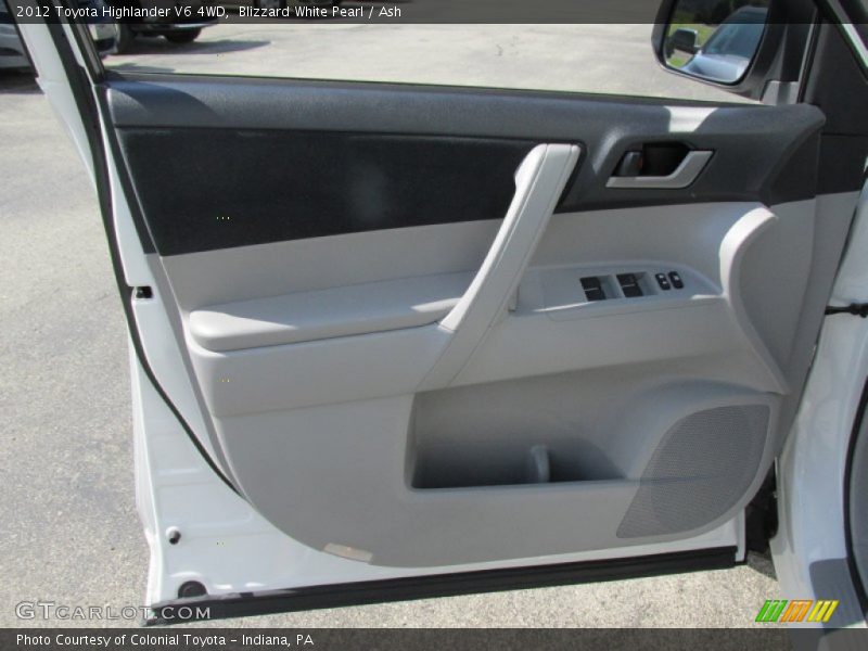 Blizzard White Pearl / Ash 2012 Toyota Highlander V6 4WD