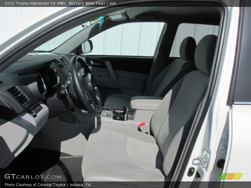 Blizzard White Pearl / Ash 2012 Toyota Highlander V6 4WD