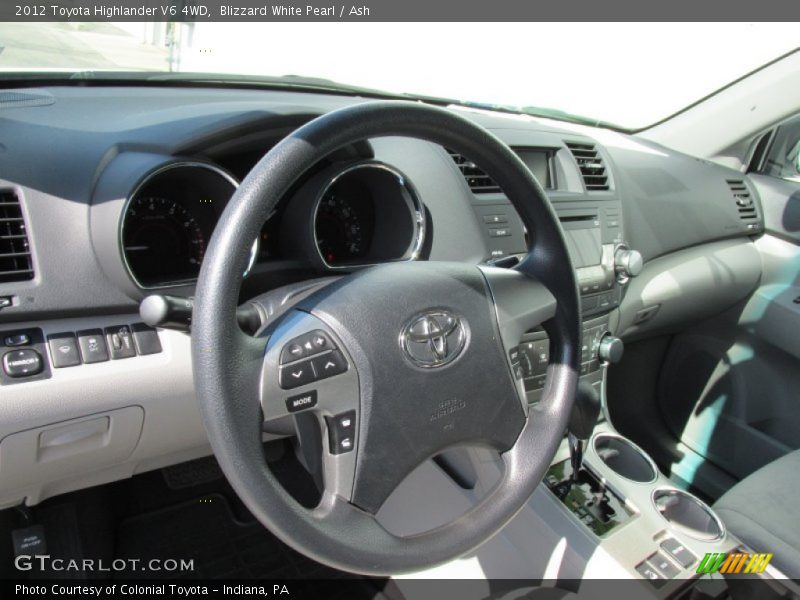 Blizzard White Pearl / Ash 2012 Toyota Highlander V6 4WD