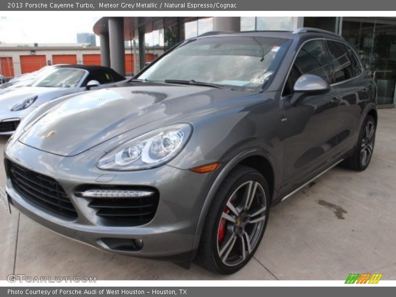 Front 3/4 View of 2013 Cayenne Turbo