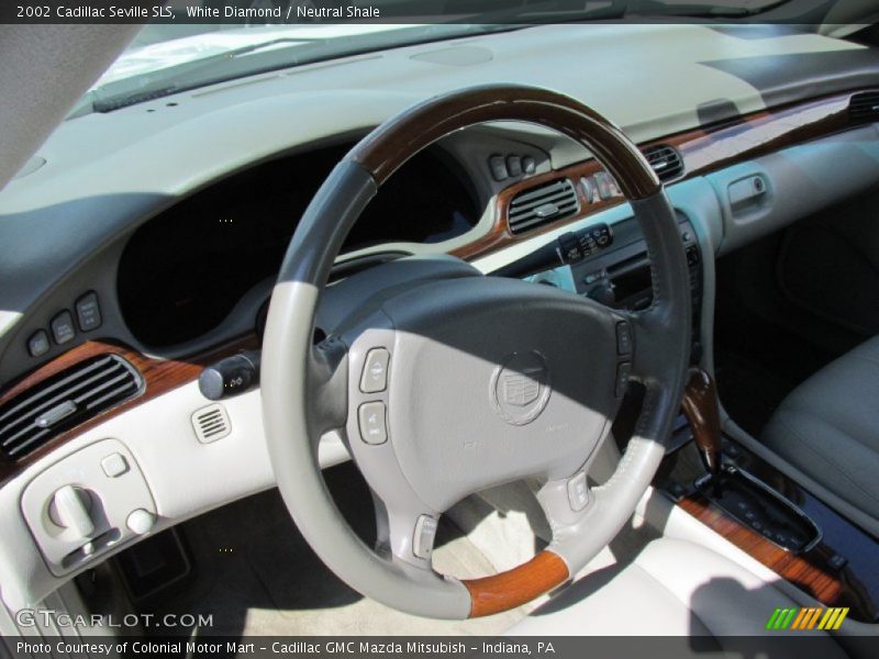 White Diamond / Neutral Shale 2002 Cadillac Seville SLS