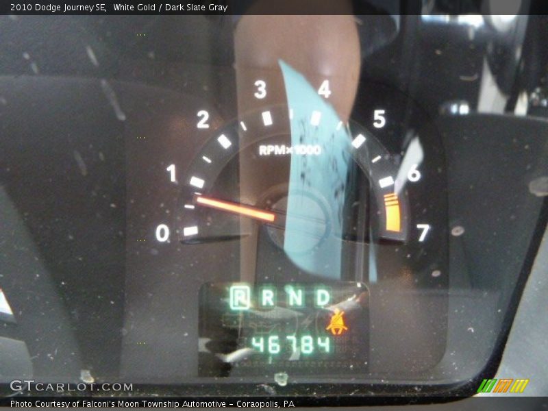 White Gold / Dark Slate Gray 2010 Dodge Journey SE