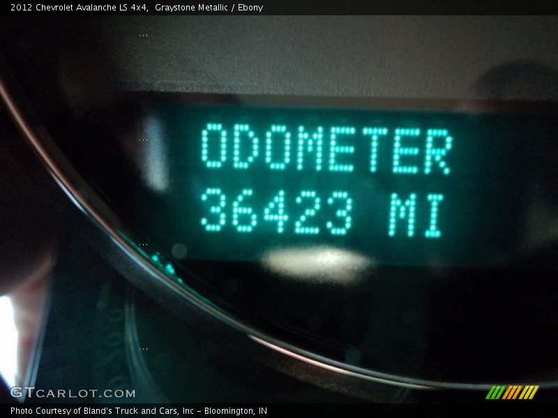 Graystone Metallic / Ebony 2012 Chevrolet Avalanche LS 4x4