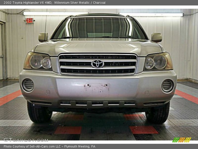 Millennium Silver Metallic / Charcoal 2002 Toyota Highlander V6 4WD