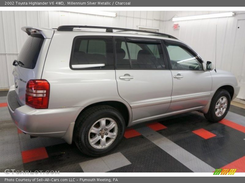 Millennium Silver Metallic / Charcoal 2002 Toyota Highlander V6 4WD