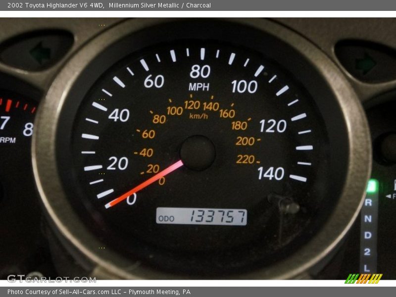 Millennium Silver Metallic / Charcoal 2002 Toyota Highlander V6 4WD