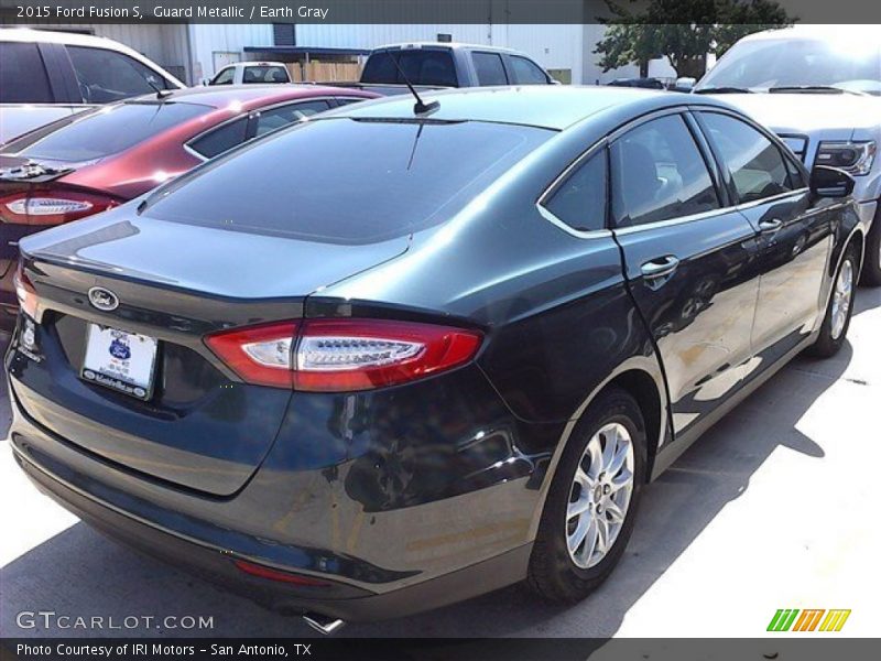 Guard Metallic / Earth Gray 2015 Ford Fusion S
