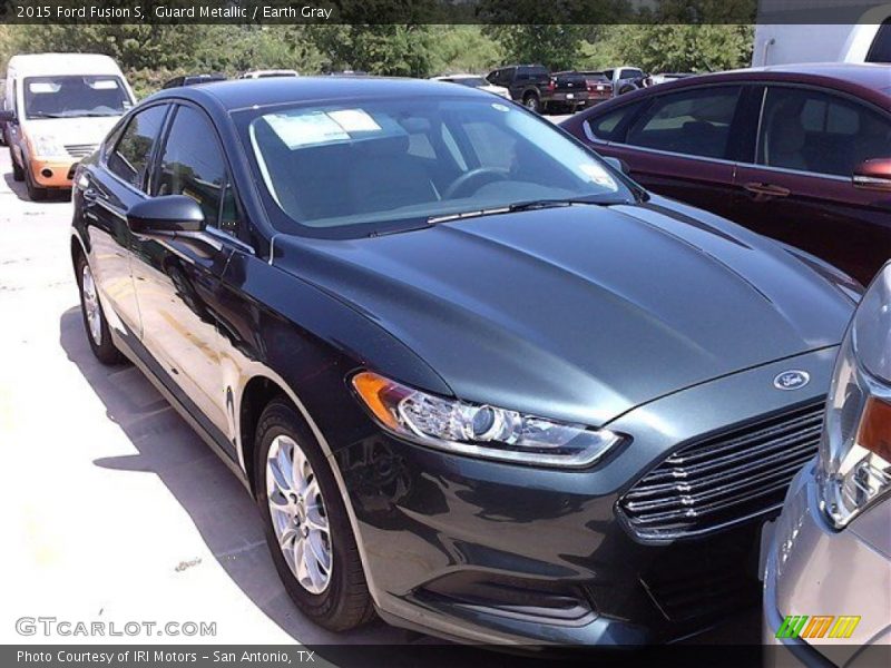 Guard Metallic / Earth Gray 2015 Ford Fusion S