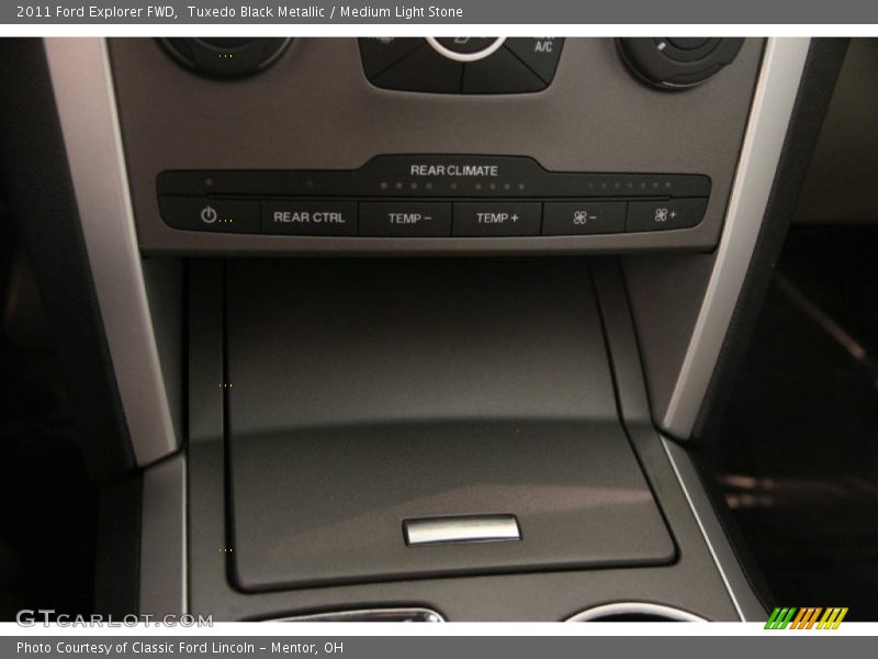 Tuxedo Black Metallic / Medium Light Stone 2011 Ford Explorer FWD