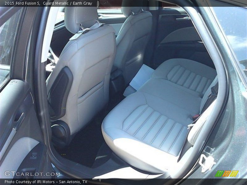 Guard Metallic / Earth Gray 2015 Ford Fusion S