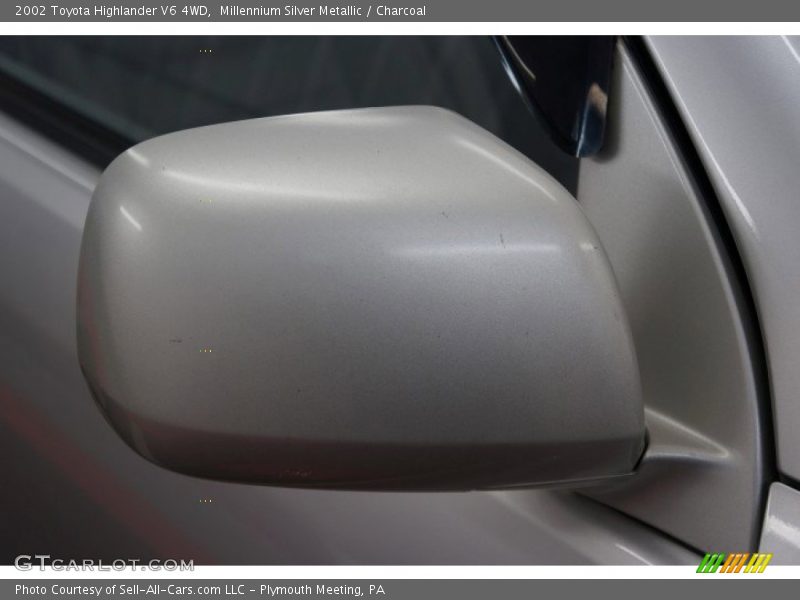 Millennium Silver Metallic / Charcoal 2002 Toyota Highlander V6 4WD