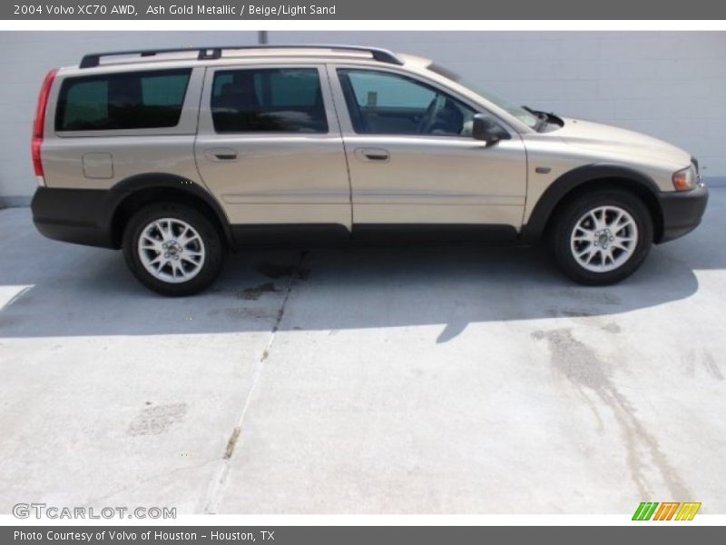 Ash Gold Metallic / Beige/Light Sand 2004 Volvo XC70 AWD