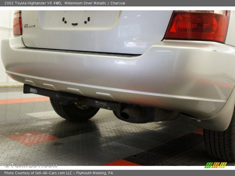 Millennium Silver Metallic / Charcoal 2002 Toyota Highlander V6 4WD