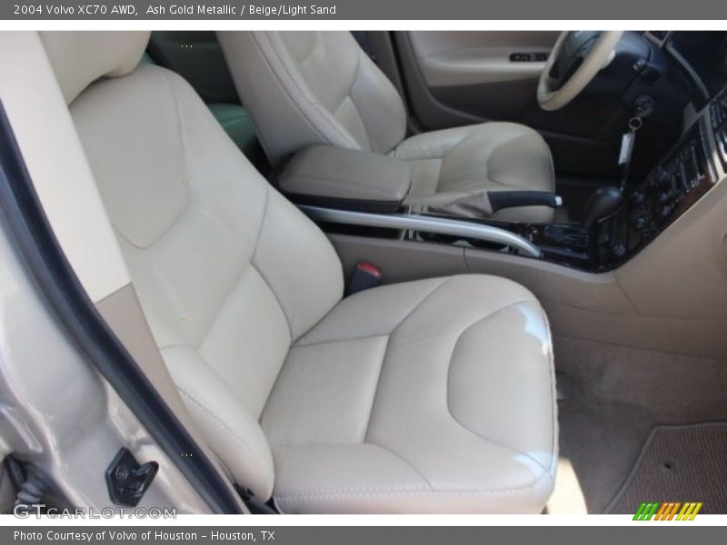 Ash Gold Metallic / Beige/Light Sand 2004 Volvo XC70 AWD