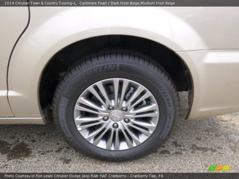 Cashmere Pearl / Dark Frost Beige/Medium Frost Beige 2014 Chrysler Town & Country Touring-L