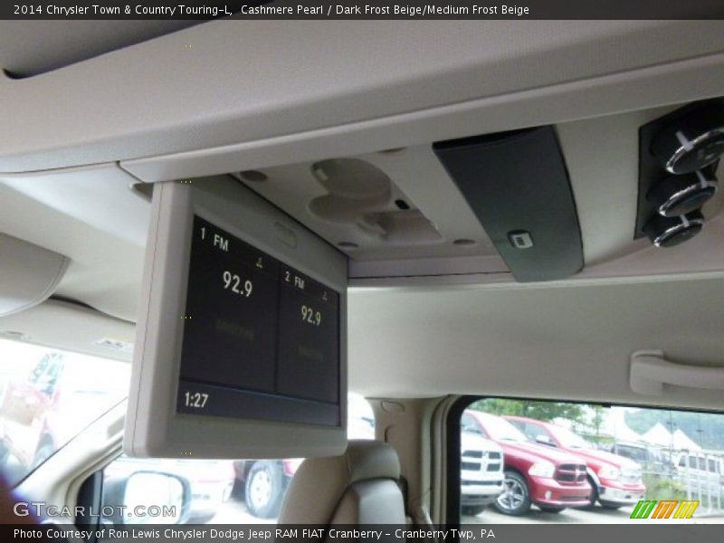 Cashmere Pearl / Dark Frost Beige/Medium Frost Beige 2014 Chrysler Town & Country Touring-L