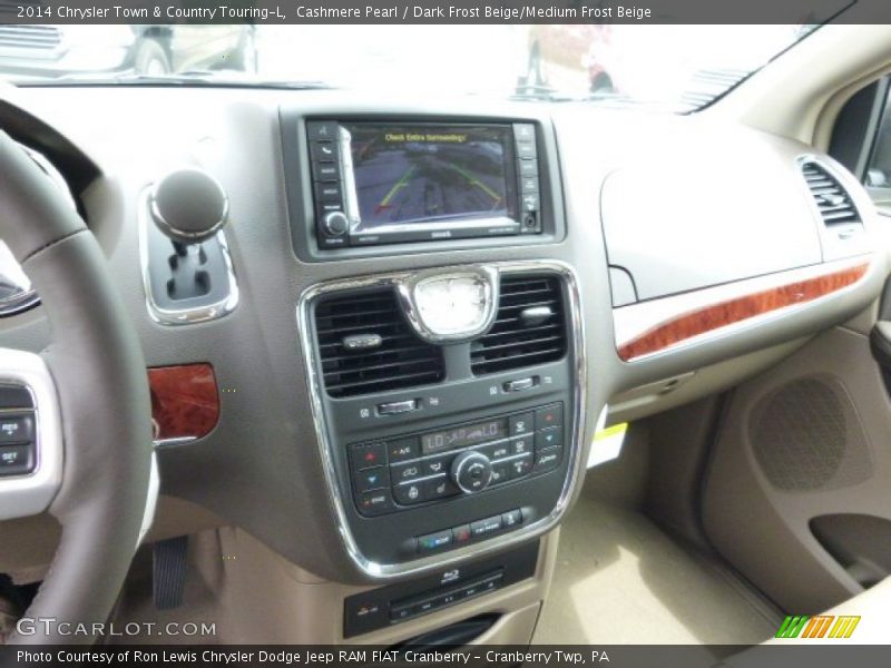 Cashmere Pearl / Dark Frost Beige/Medium Frost Beige 2014 Chrysler Town & Country Touring-L