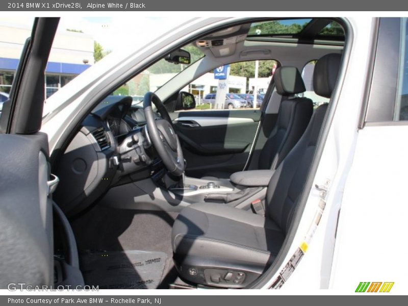 Alpine White / Black 2014 BMW X1 xDrive28i