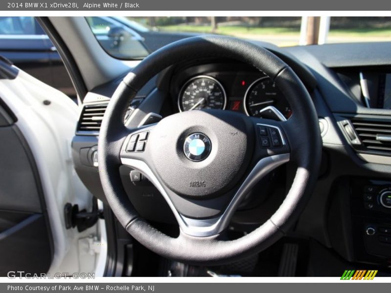 Alpine White / Black 2014 BMW X1 xDrive28i