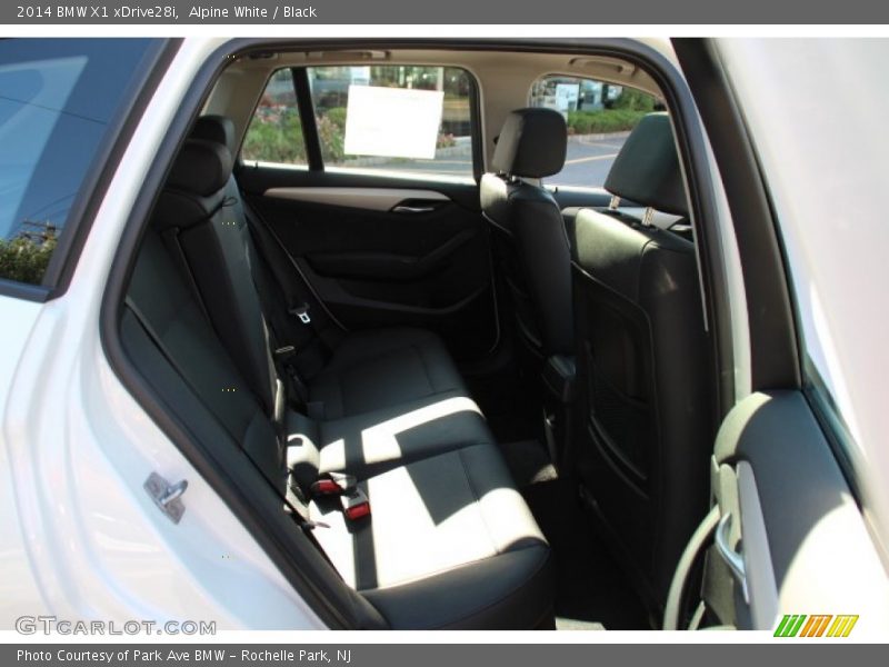 Alpine White / Black 2014 BMW X1 xDrive28i