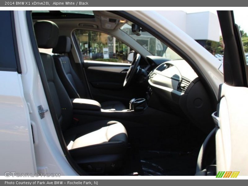 Alpine White / Black 2014 BMW X1 xDrive28i