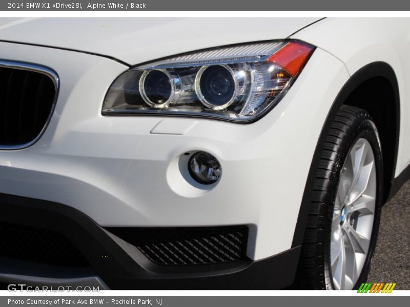 Alpine White / Black 2014 BMW X1 xDrive28i