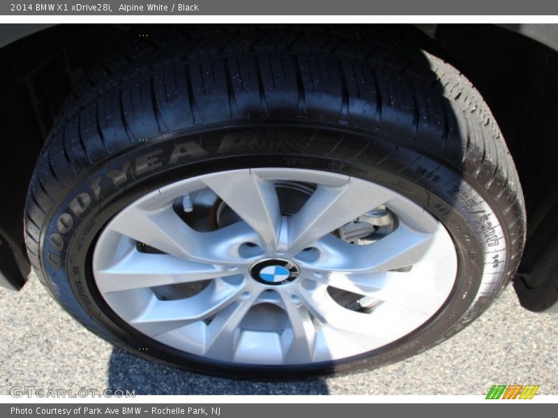 Alpine White / Black 2014 BMW X1 xDrive28i