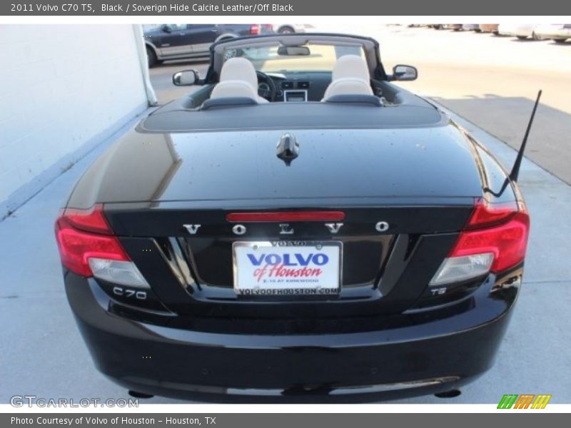 Black / Soverign Hide Calcite Leather/Off Black 2011 Volvo C70 T5