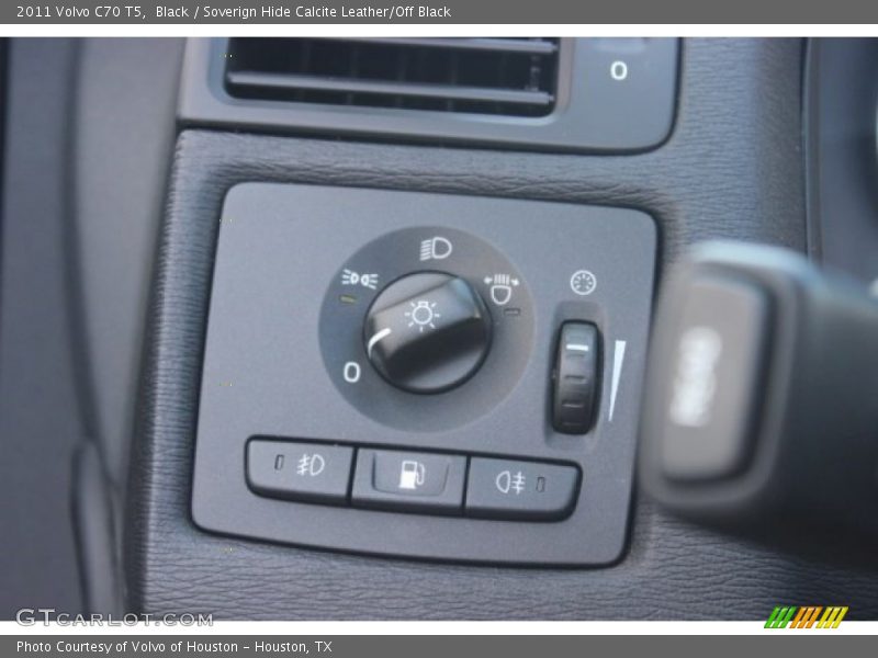 Black / Soverign Hide Calcite Leather/Off Black 2011 Volvo C70 T5