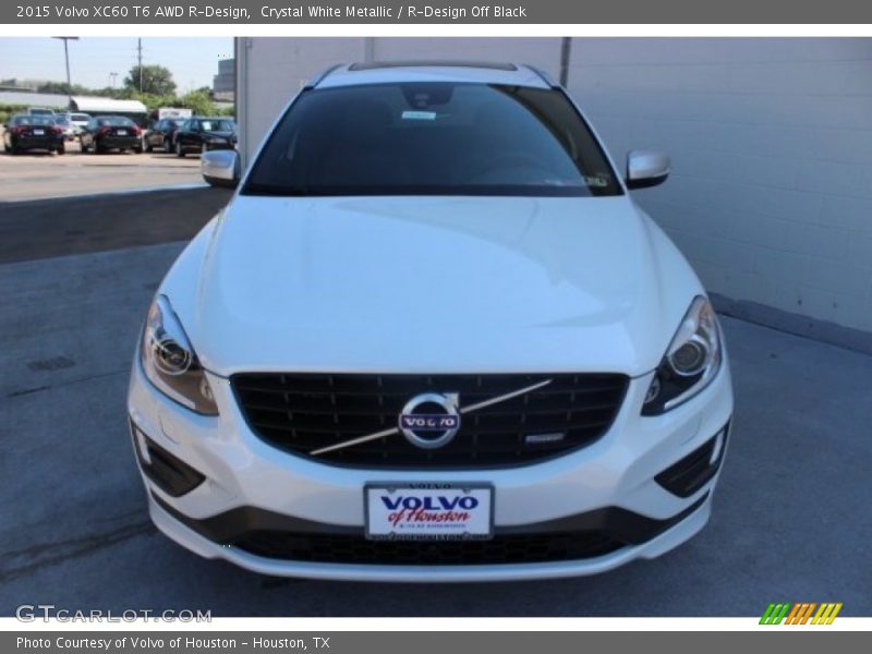 Crystal White Metallic / R-Design Off Black 2015 Volvo XC60 T6 AWD R-Design