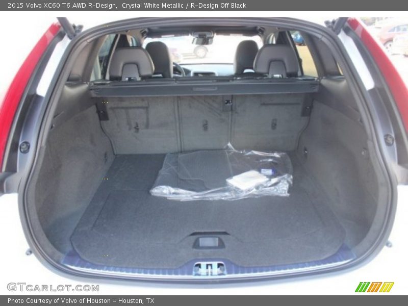 Crystal White Metallic / R-Design Off Black 2015 Volvo XC60 T6 AWD R-Design