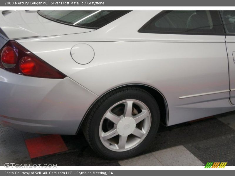 Silver Frost Metallic / Graystone 2000 Mercury Cougar V6