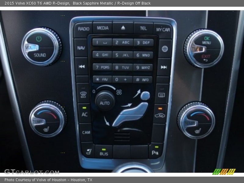 Controls of 2015 XC60 T6 AWD R-Design