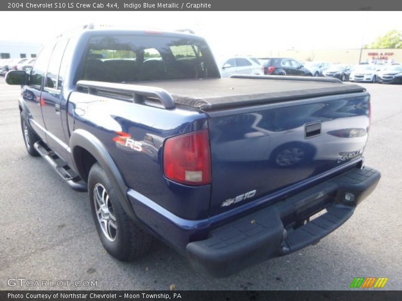 Indigo Blue Metallic / Graphite 2004 Chevrolet S10 LS Crew Cab 4x4