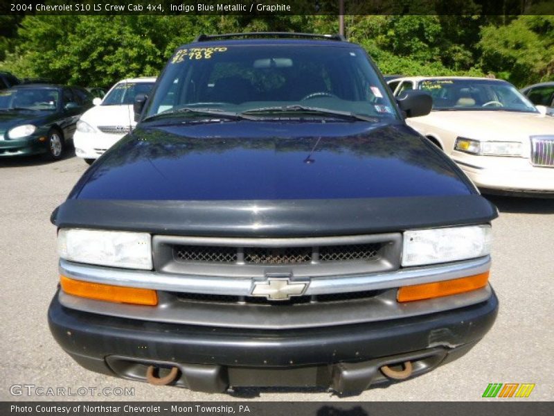 Indigo Blue Metallic / Graphite 2004 Chevrolet S10 LS Crew Cab 4x4