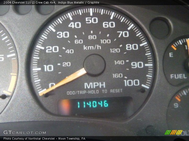 Indigo Blue Metallic / Graphite 2004 Chevrolet S10 LS Crew Cab 4x4