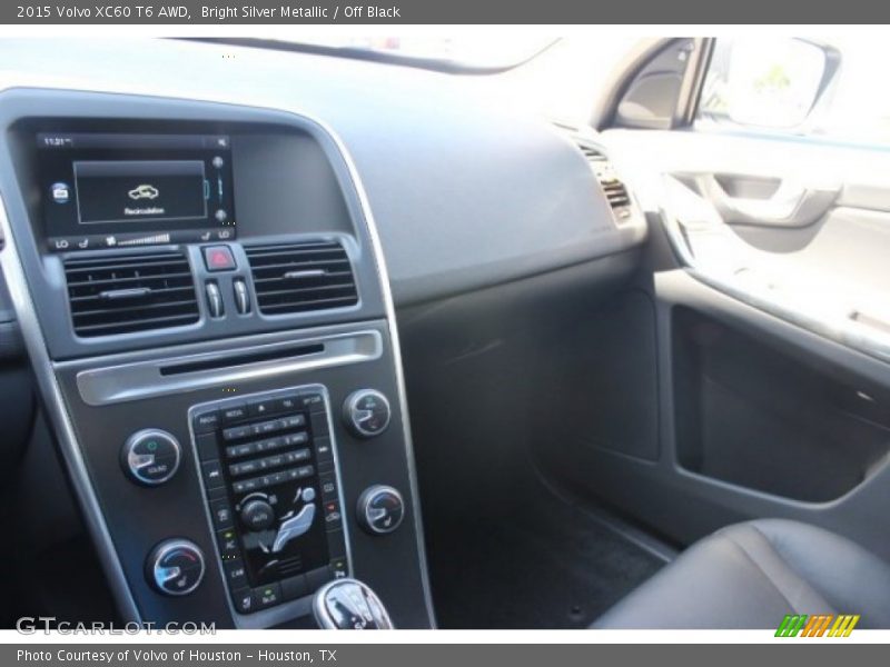 Bright Silver Metallic / Off Black 2015 Volvo XC60 T6 AWD