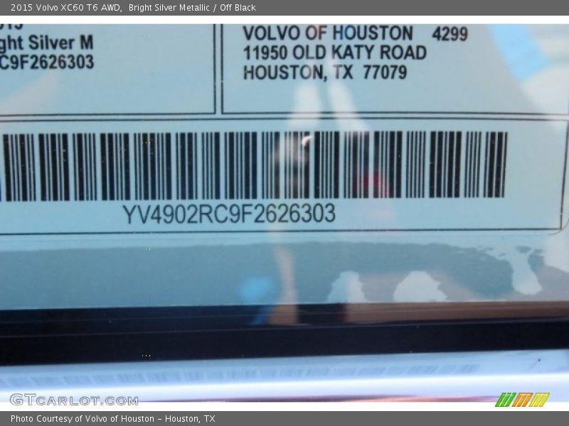 Bright Silver Metallic / Off Black 2015 Volvo XC60 T6 AWD