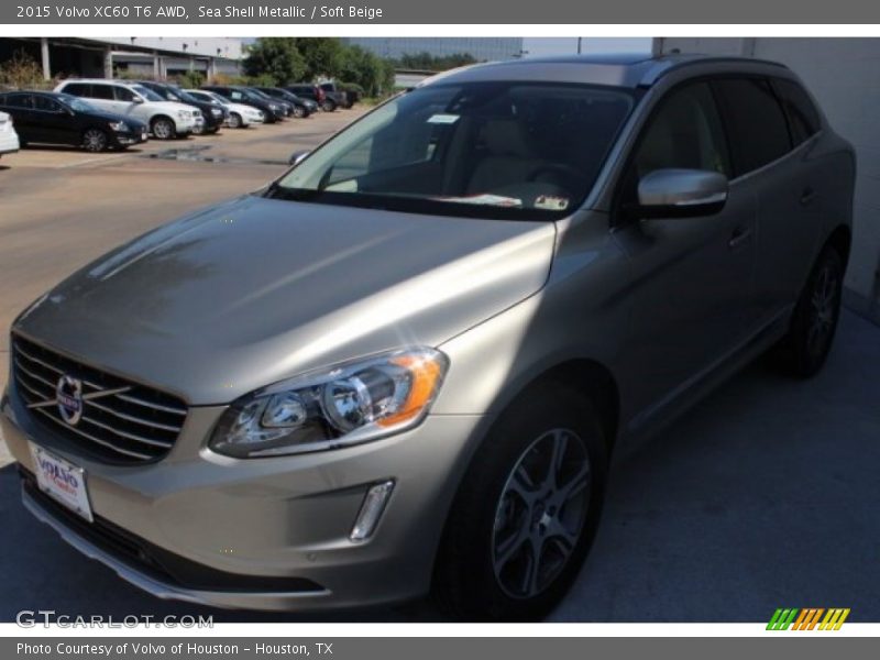 Sea Shell Metallic / Soft Beige 2015 Volvo XC60 T6 AWD