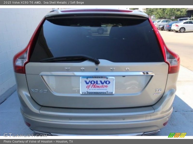 Sea Shell Metallic / Soft Beige 2015 Volvo XC60 T6 AWD