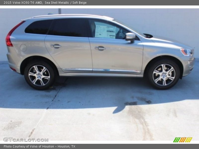 Sea Shell Metallic / Soft Beige 2015 Volvo XC60 T6 AWD