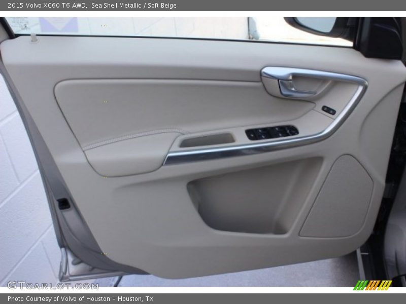 Sea Shell Metallic / Soft Beige 2015 Volvo XC60 T6 AWD