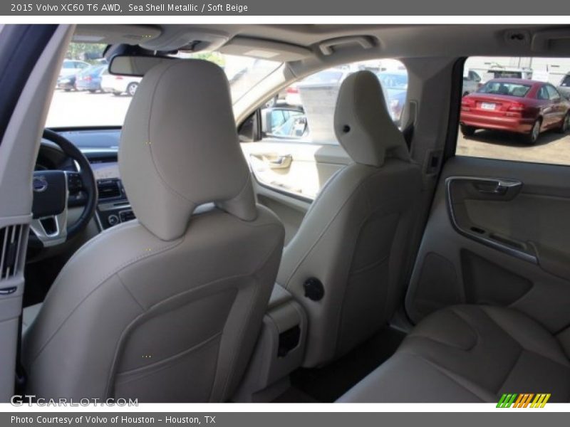 Sea Shell Metallic / Soft Beige 2015 Volvo XC60 T6 AWD