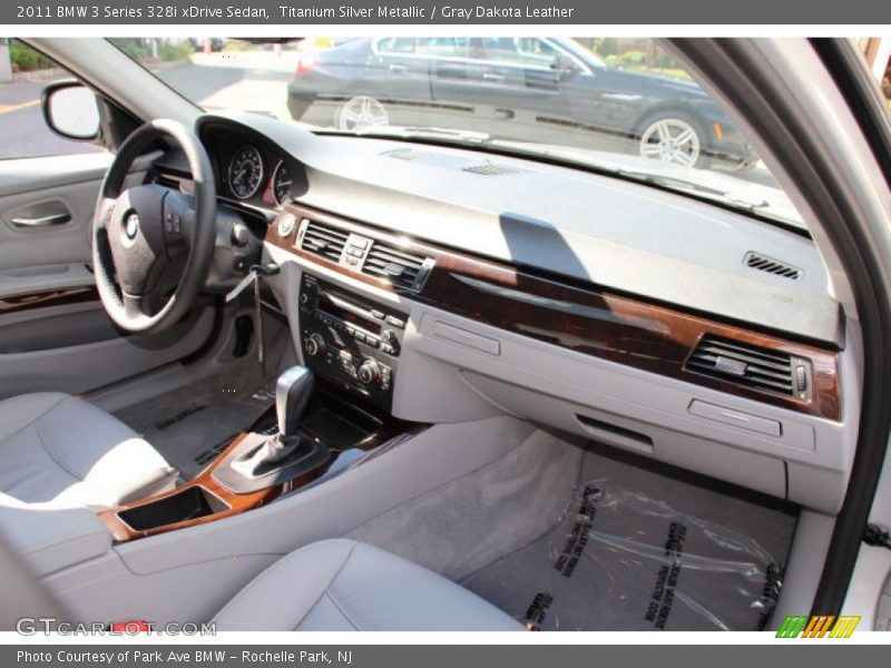 Titanium Silver Metallic / Gray Dakota Leather 2011 BMW 3 Series 328i xDrive Sedan