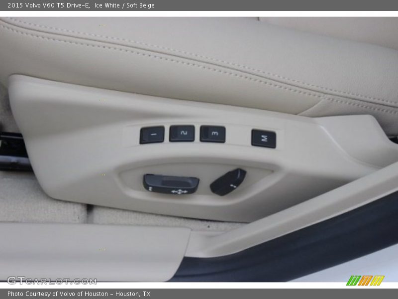 Ice White / Soft Beige 2015 Volvo V60 T5 Drive-E