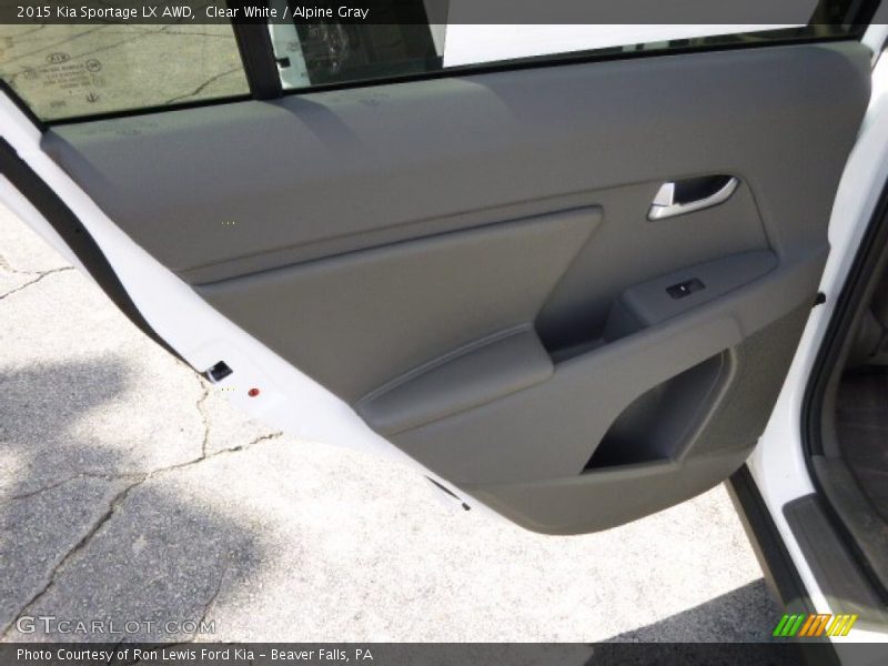 Clear White / Alpine Gray 2015 Kia Sportage LX AWD